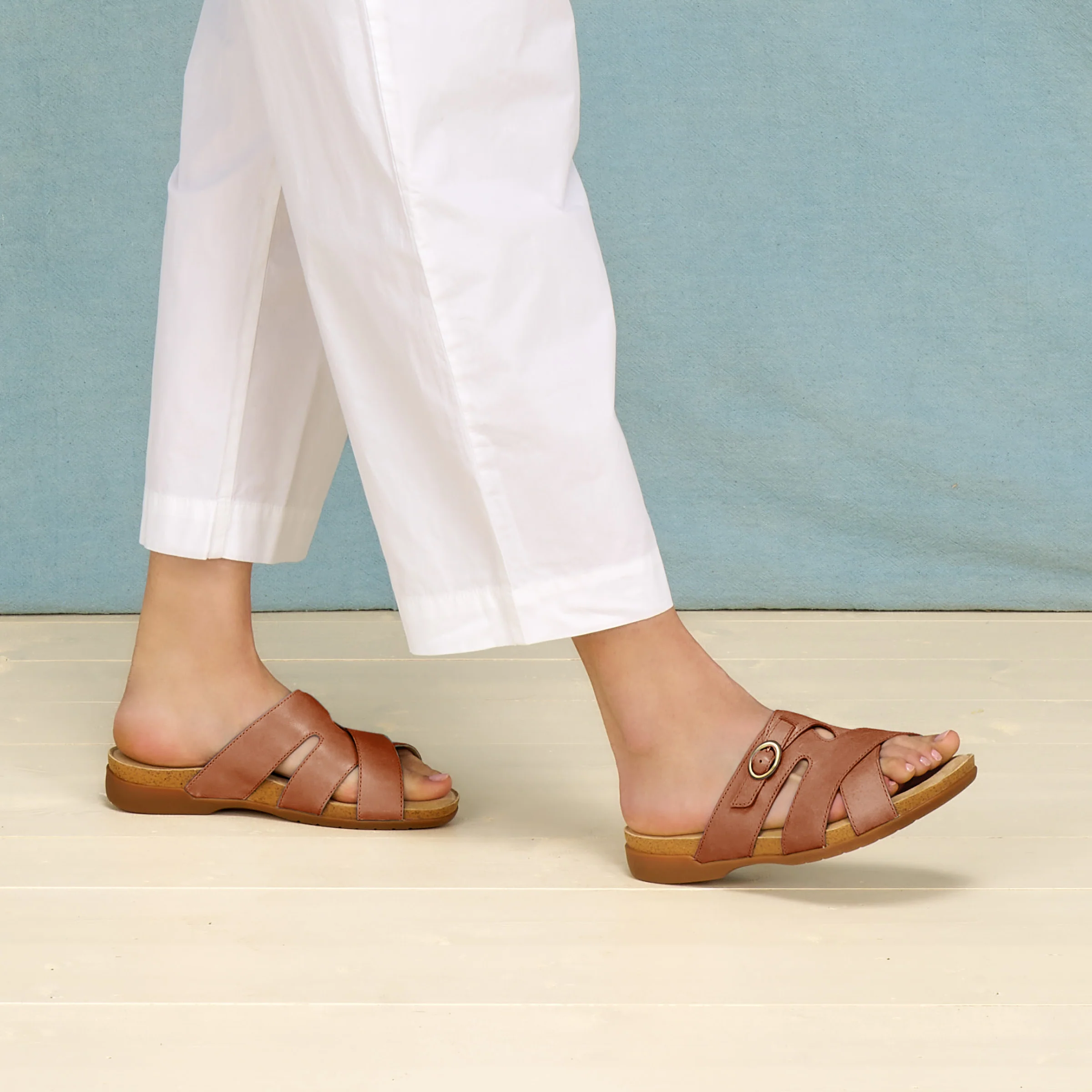 Regan Toffee Leather - Image 2